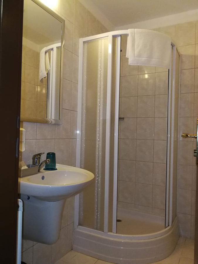 Retro Hotel Villa Ostrava Eksteriør bilde